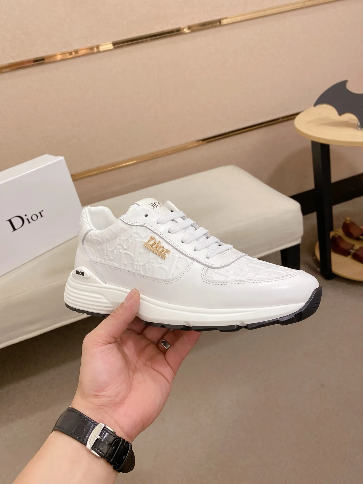 Men's shoes💰: 462💰 [Dior·Dior] New casual sports style men's shoes, new spring and summer design, perfect workmanship, lace-up style to create wardrobe quality, upper: imported first-layer cowhide, sheepskin lining is soft and comfortable, ultra-light TPU wear-resistant outsole, simple, versatile fashion men's shoes, excellent color code number 38--44. Can be customized 45 non-returnable